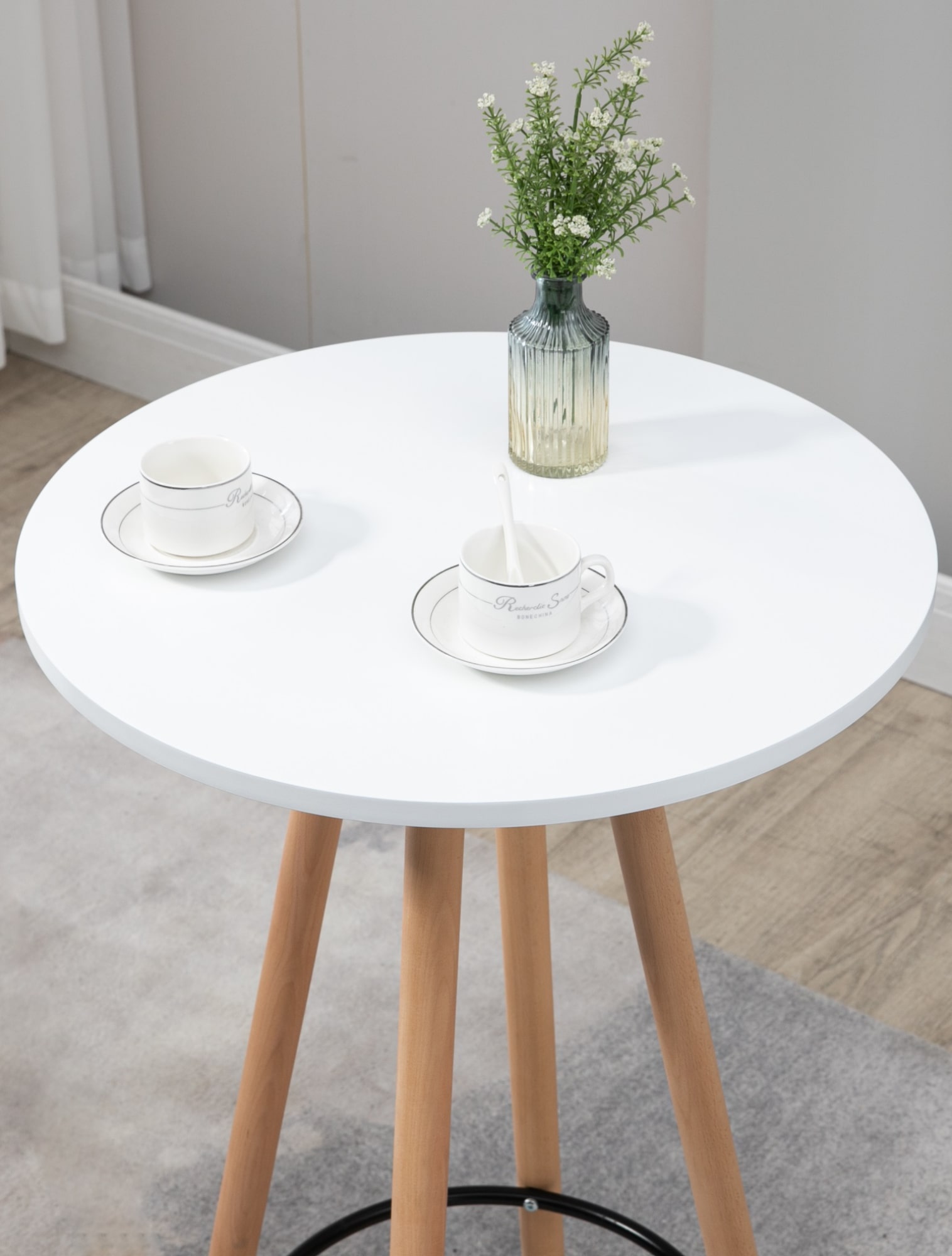 Mesa de bar Livia con tablero redondo de madera