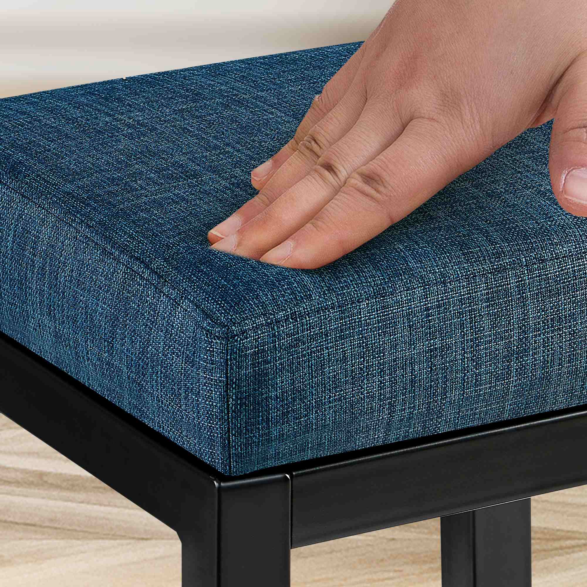 Taburete de bar Taylor Altura del asiento 83 cm Estructura de metal negro