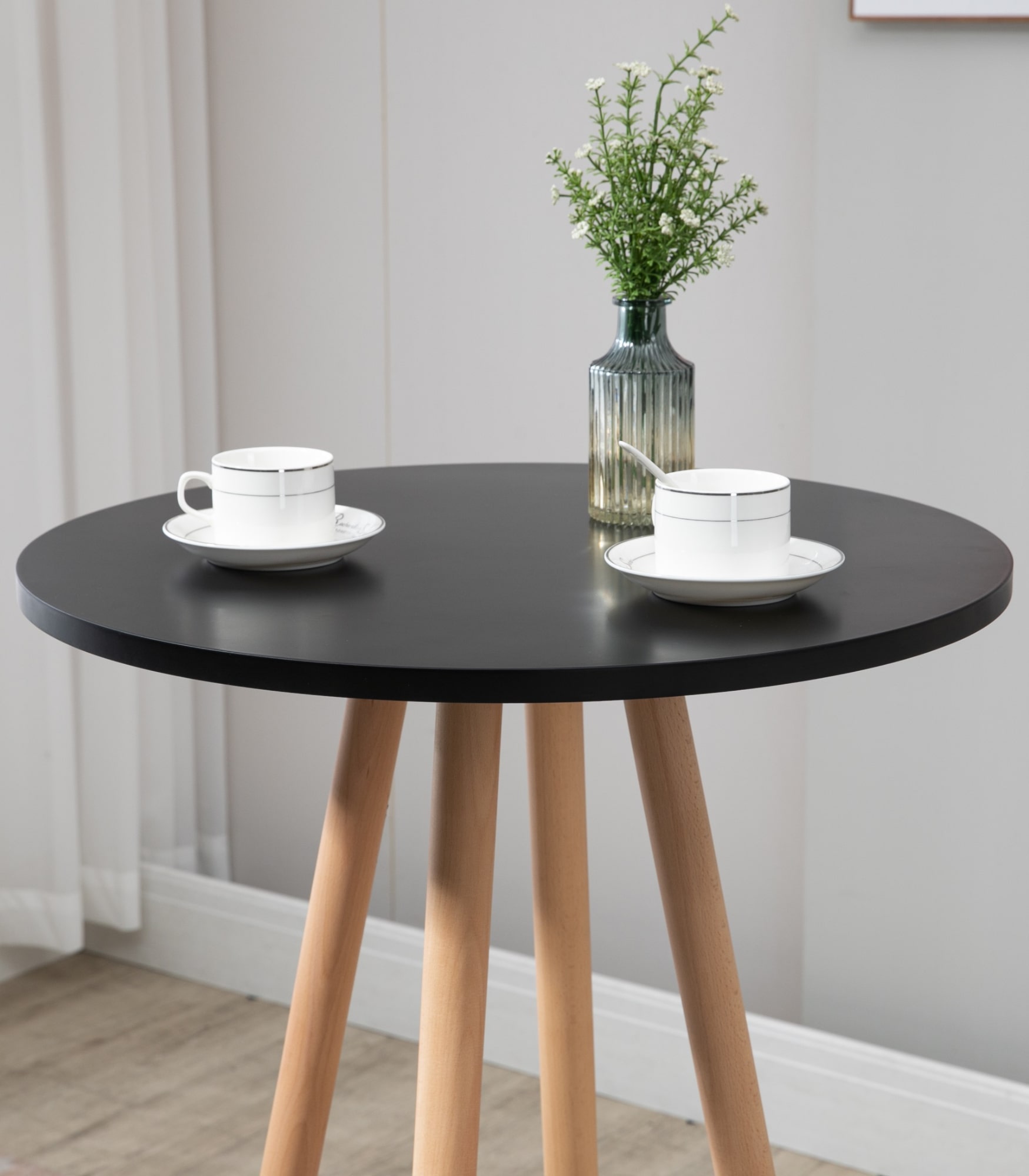 Mesa de bar Livia con tablero redondo de madera
