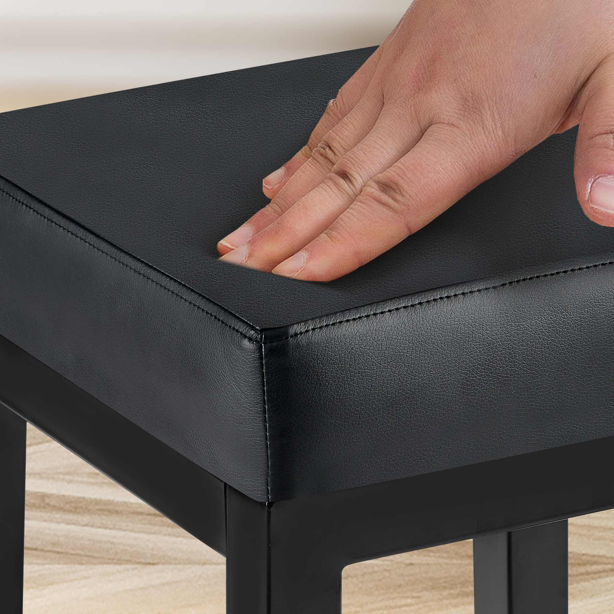 Taburete de bar Taylor Altura del asiento 83 cm Estructura de metal negro