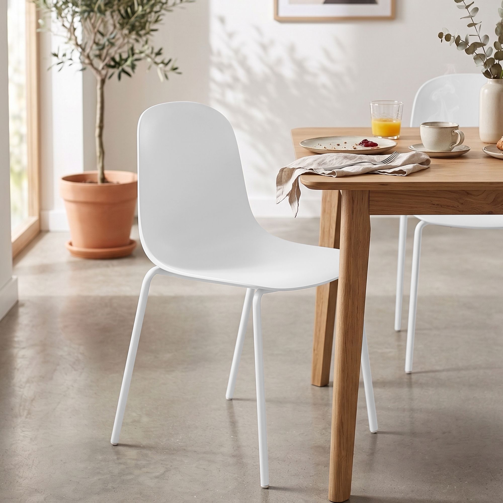 Silla Hardin: diseño moderno, estructura resistente y asiento cómodo para cualquier espacio del hogar