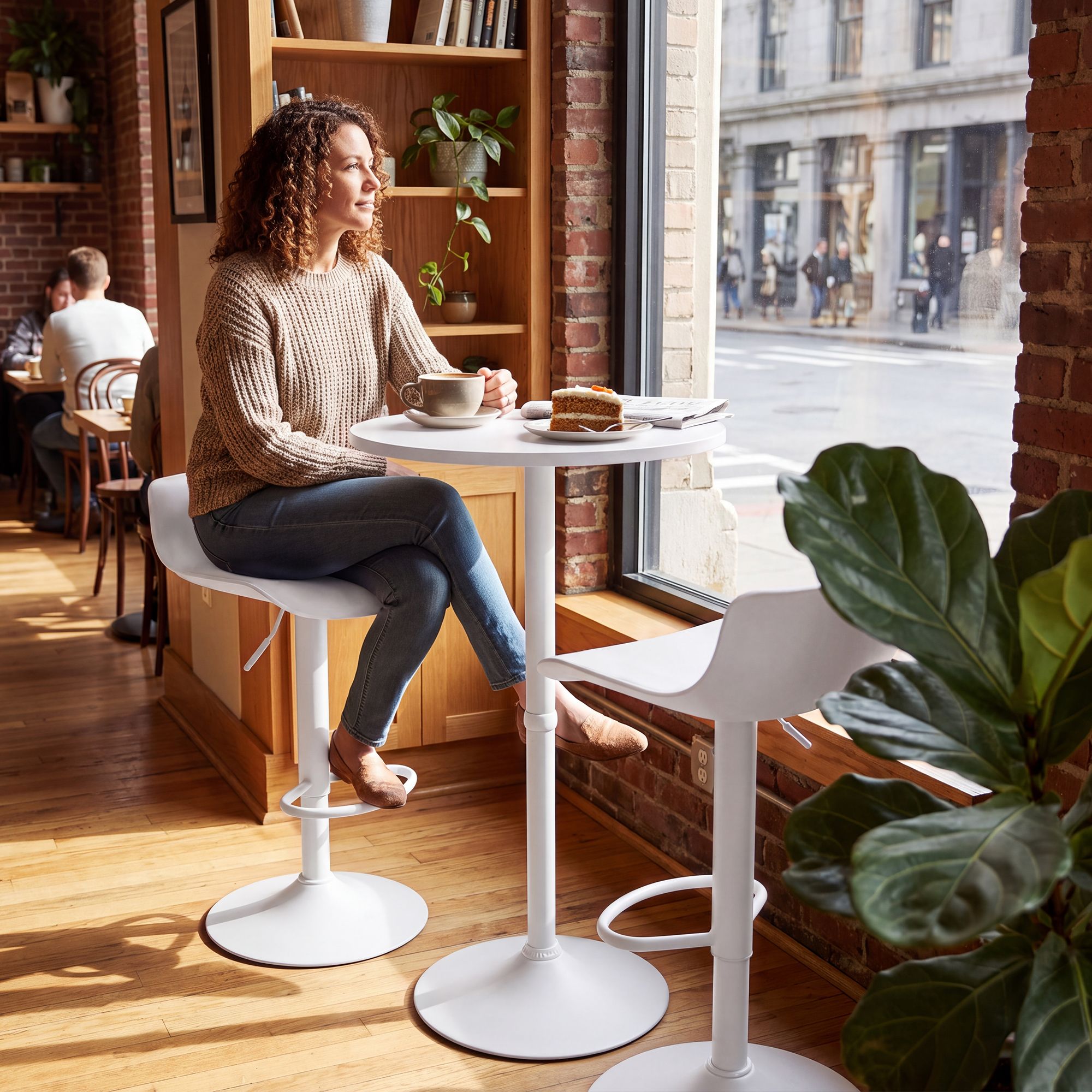Conjunto de mesa de bar Navo con dos taburetes