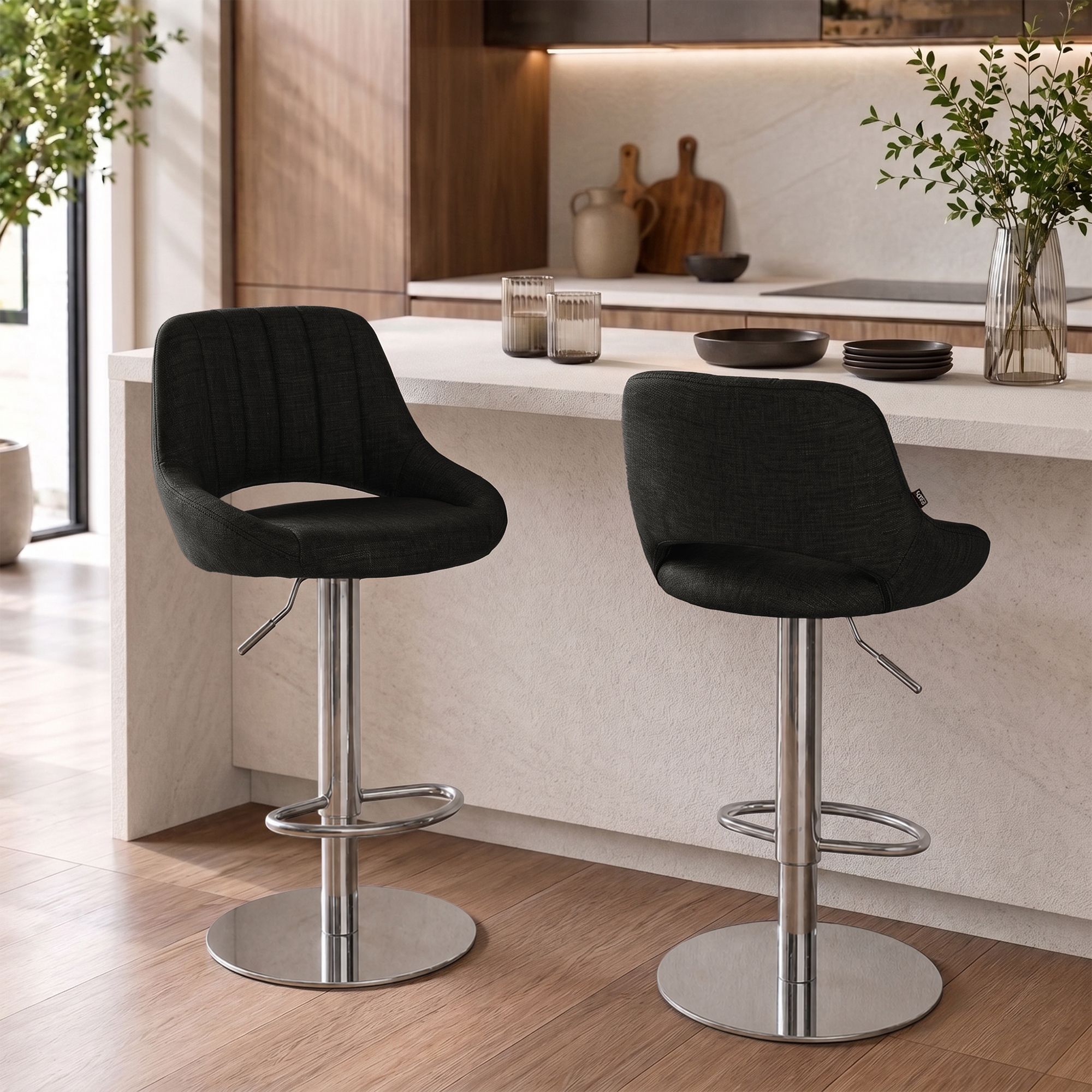Set de 2 taburetes de bar Milet cromados con base extra pesada