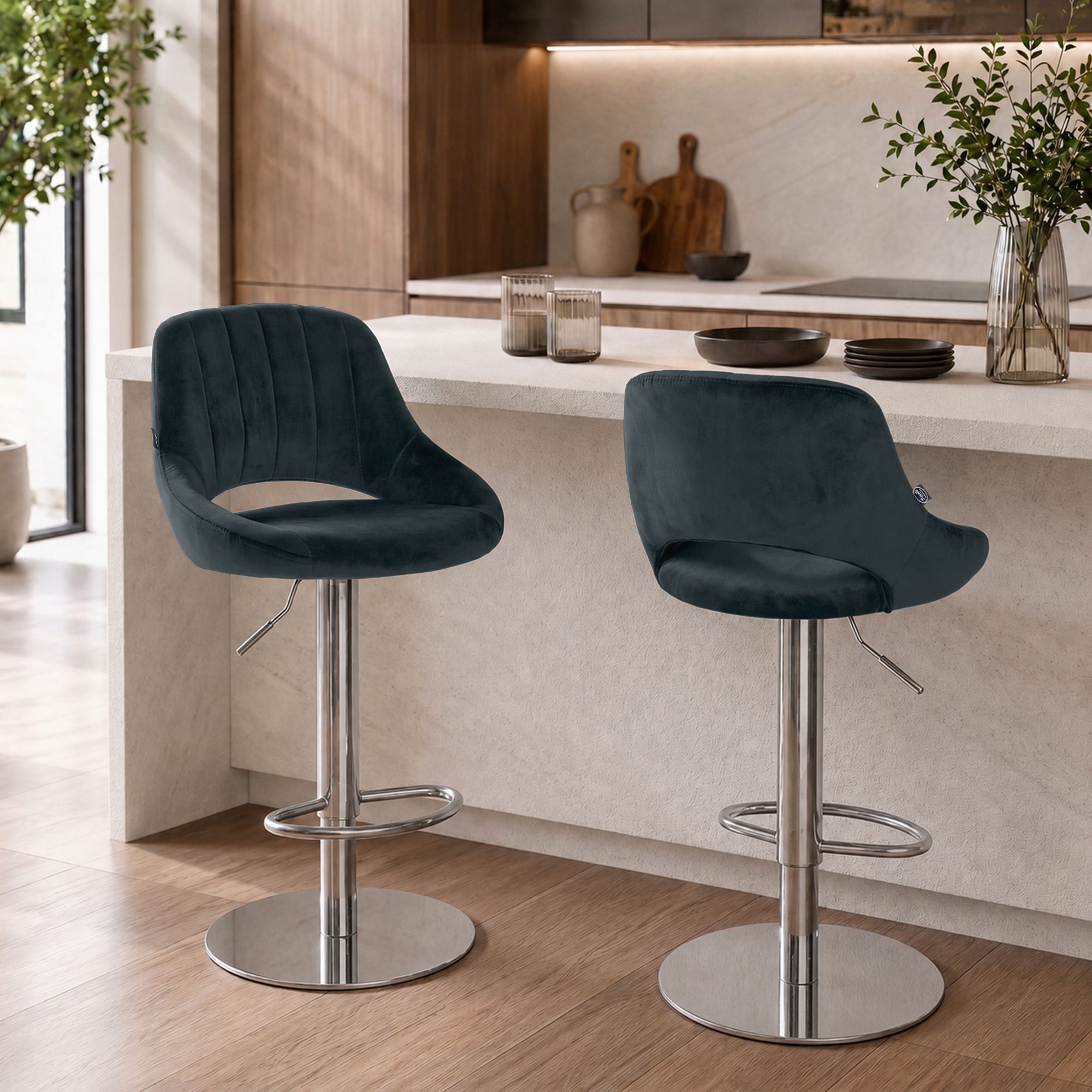 Set de 2 taburetes de bar Milet cromados con base extra pesada